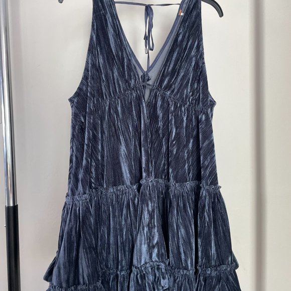 Free People Pleated Plush Swing Dress Velvet Rare Night - Picture 3 of 4
